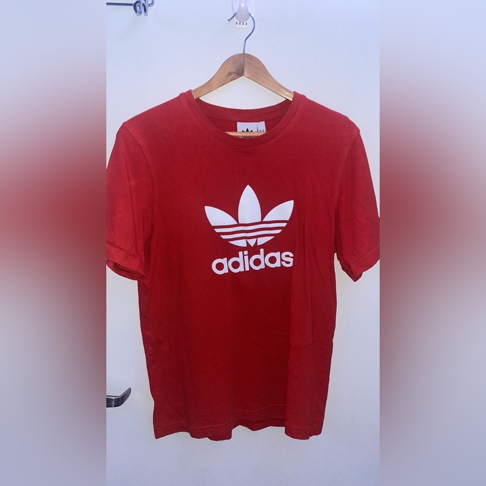 Adidas tee